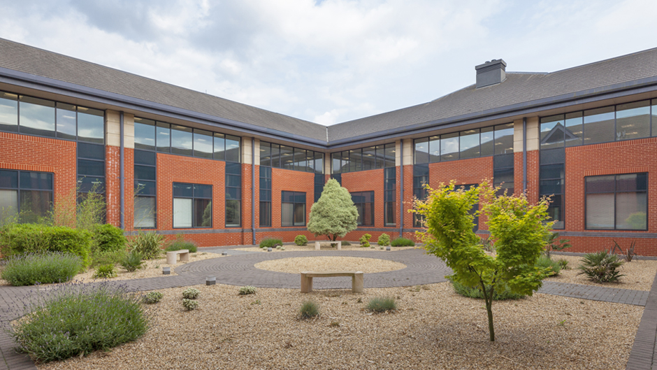 Bray House Maidenhead Office Park Courtyard